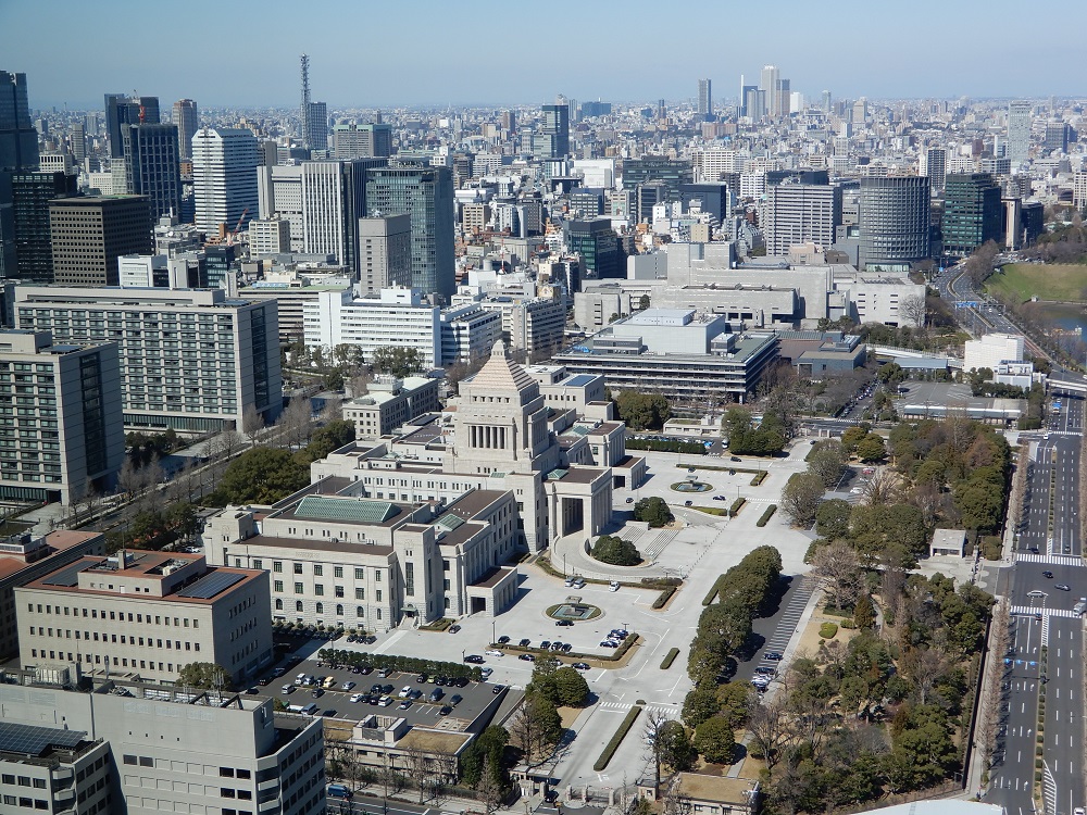 写真トビラ用）国会議事堂202004